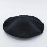 1. Béret de chasseur alpin noir Béret chasseur alpin Béret en laine Béret femme Béret homme Béret noir