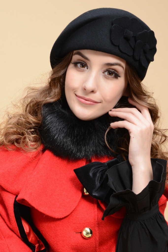 Béret chapeau noir laine à fleurs Béret en laine Béret femme Béret noir