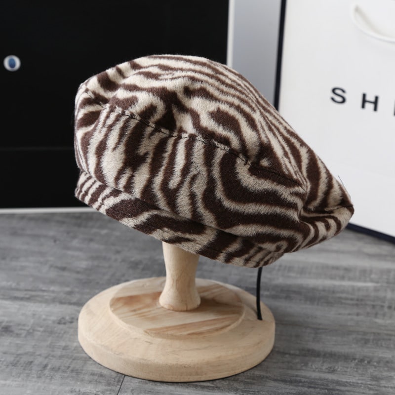 Béret beige imprimé léopard en laine hiver pour femme