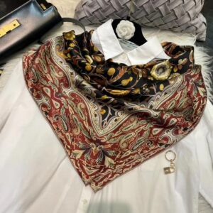 Foulard en soie carré pour femme saison automne-hiver