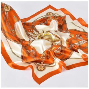 Photo d'un foulard en soie carré orange et beige