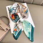 Foulard carré d'été aux tons vert en soie de luxe pour femme