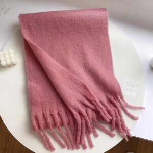 Longue écharpe unie rose à franges pour femme