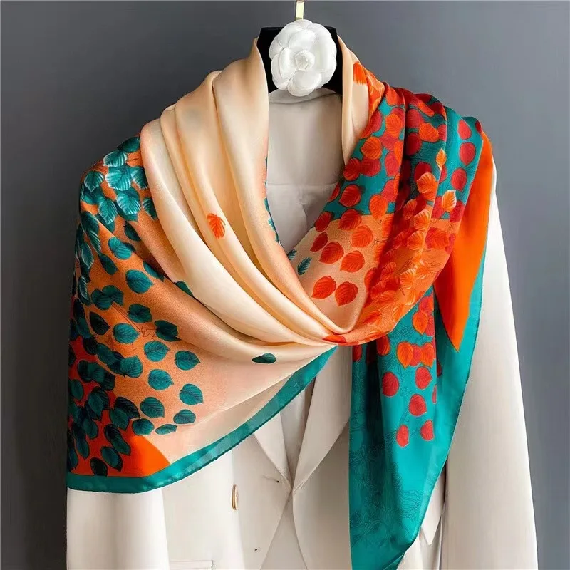 Foulard carré couleur orangé châle enveloppant en soie pour femme