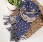 Echarpe d'automne en coton bleu et gris à carreaux pour femme